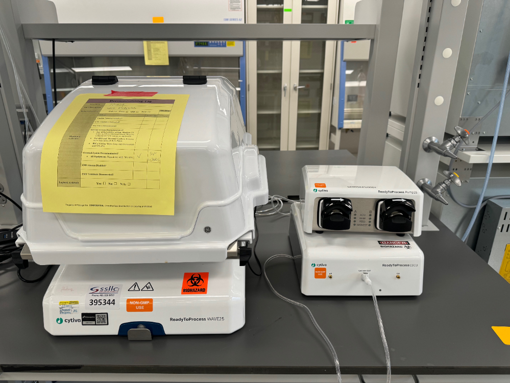 Image of Cytiva ReadyToProcess WAVE25 Bioreactor System